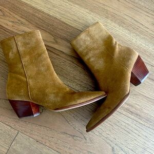 MATISSE CATY BOOT tan suede size 9.5 worn twice